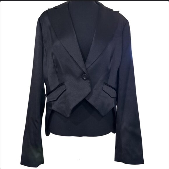 Kensie Jackets & Blazers - Kensie Black Satin Fitted Tuxedo Lined Blazer with Tails  M/L